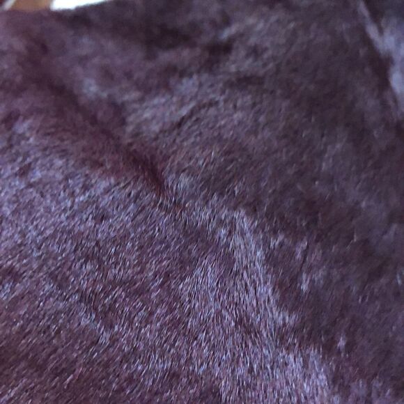 Vintage fossil red burgundy saddle bag with fur. - Picture 3 of 11